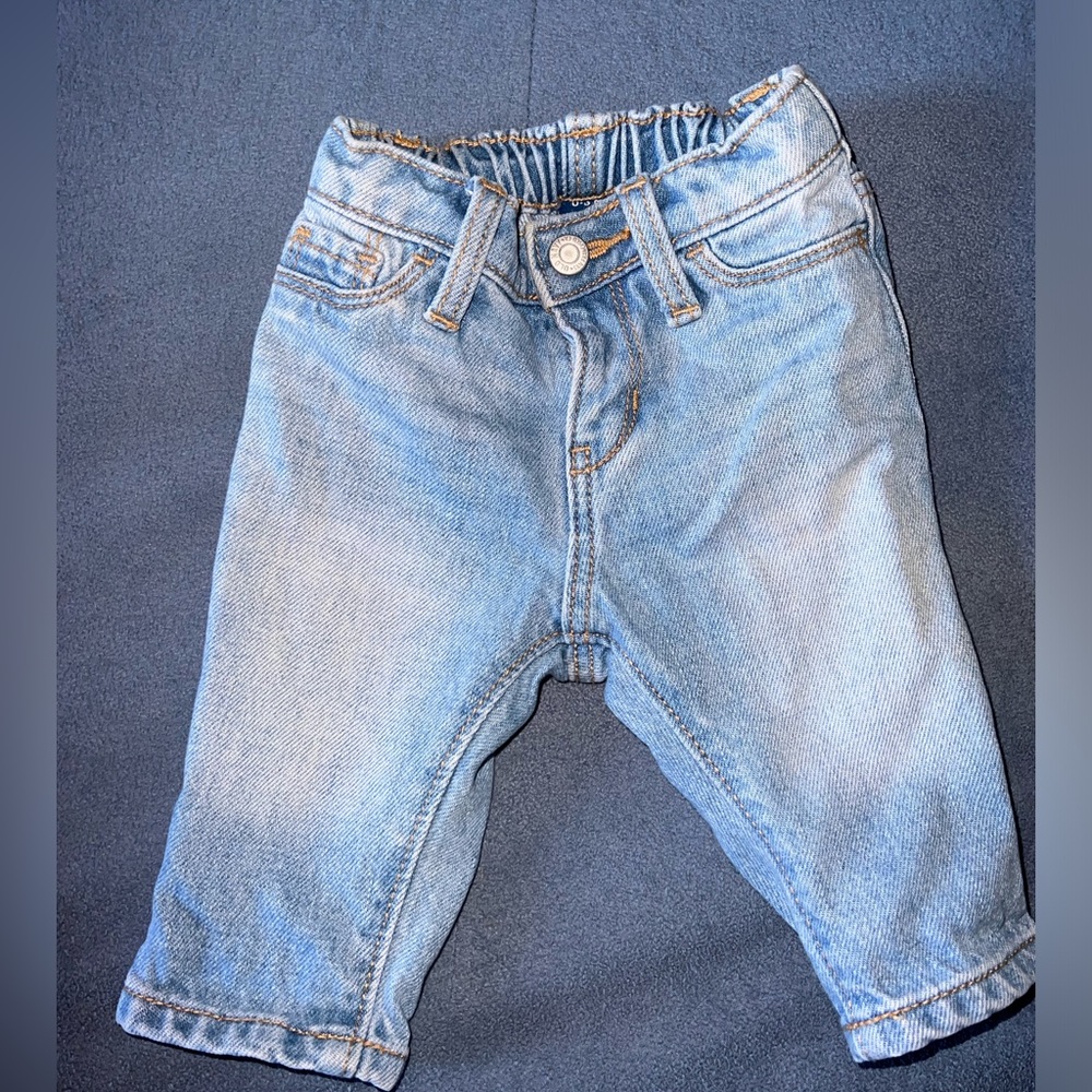 Old navy light wash baby jeans 0-3 months